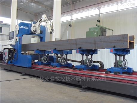 LM-HXG型钢机器人切割生产线（龙门架移动式）客户现场